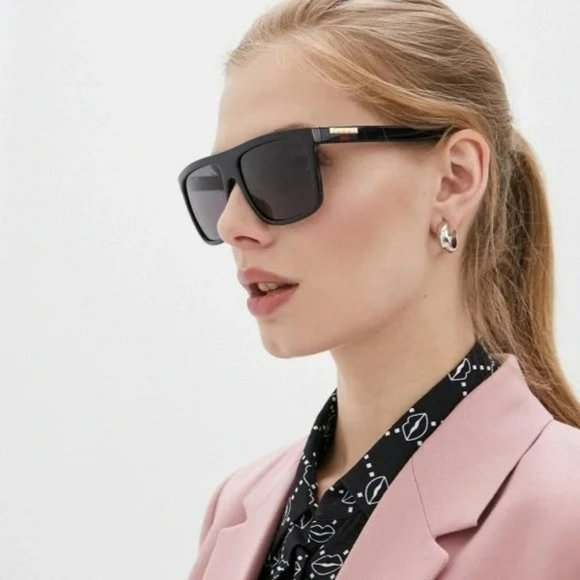 NEW Gucci GG0748S 001 Black Gray Rectangle Unisex Sunglasses - Picture 9 of 10